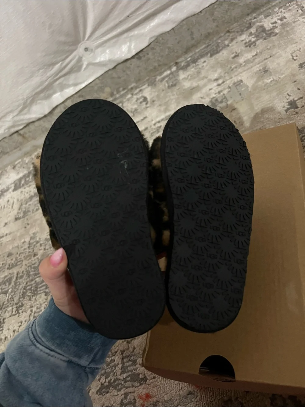 NEW UGG Brown Panther Print Fluff Yeah Slides Size 11 Toddler